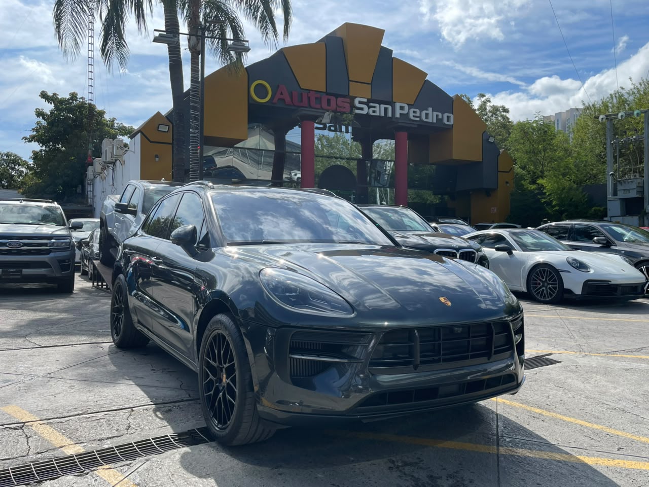 MACAN GTS