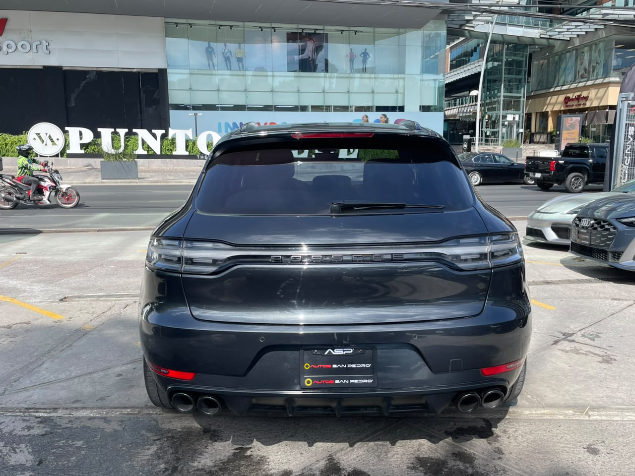 MACAN GTS