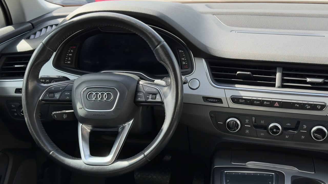 AUDI Q7 SELECT 2017