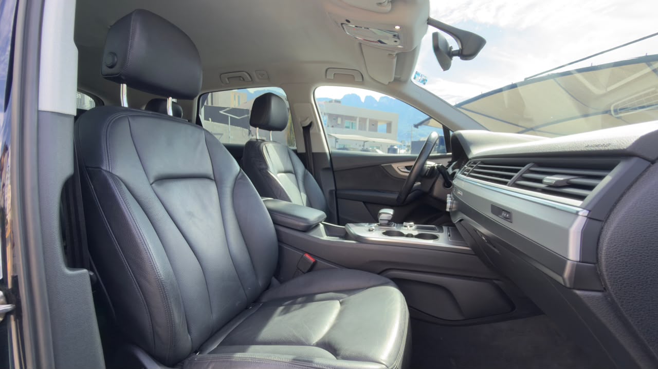 AUDI Q7 SELECT 2017