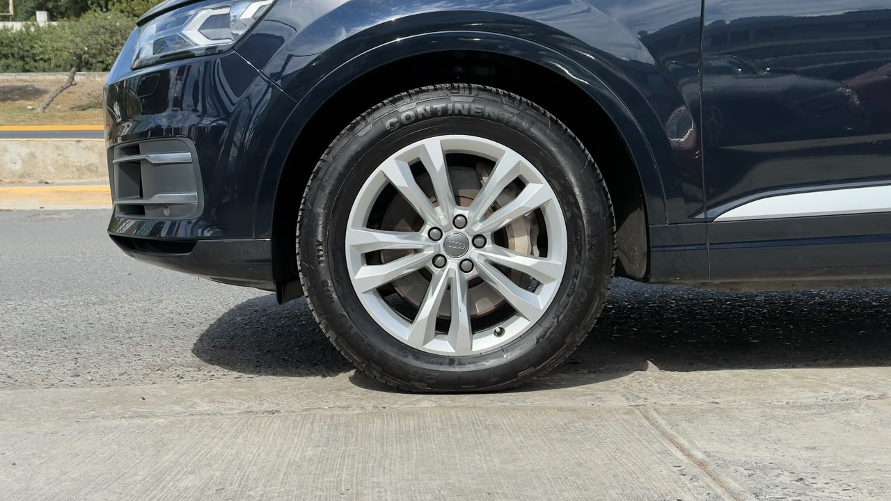 AUDI Q7 SELECT 2017