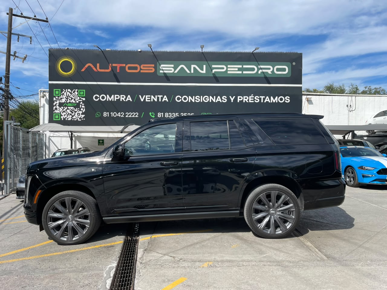 ESCALADE PREMIUM LUXURY