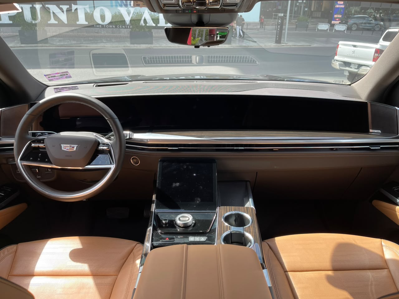 ESCALADE PREMIUM LUXURY