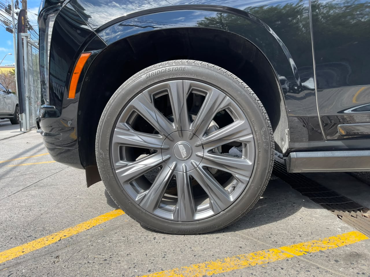 ESCALADE PREMIUM LUXURY