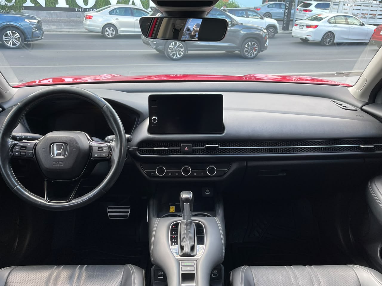 HR-V TOURING