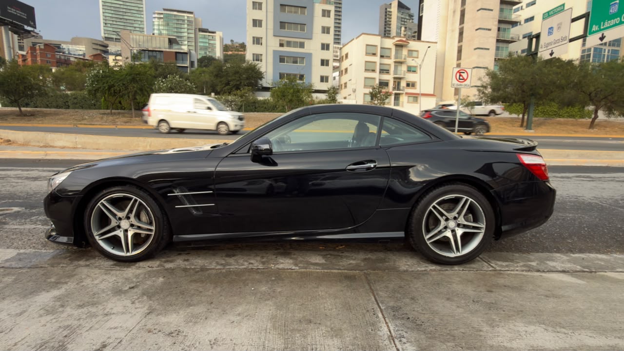 MERCEDES BENZ SL 500 2013