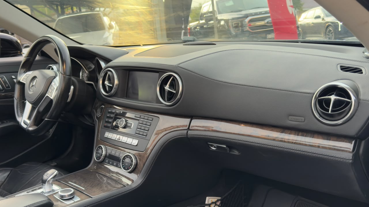 MERCEDES BENZ SL 500 2013