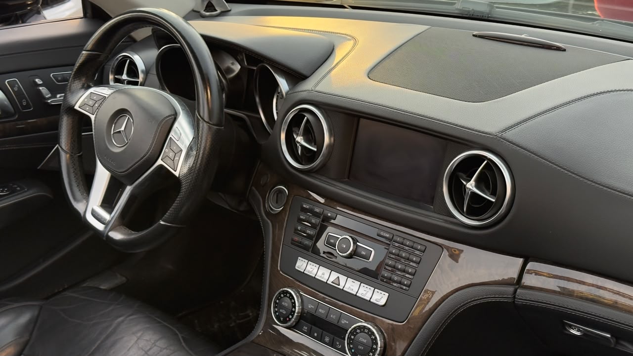 MERCEDES BENZ SL 500 2013