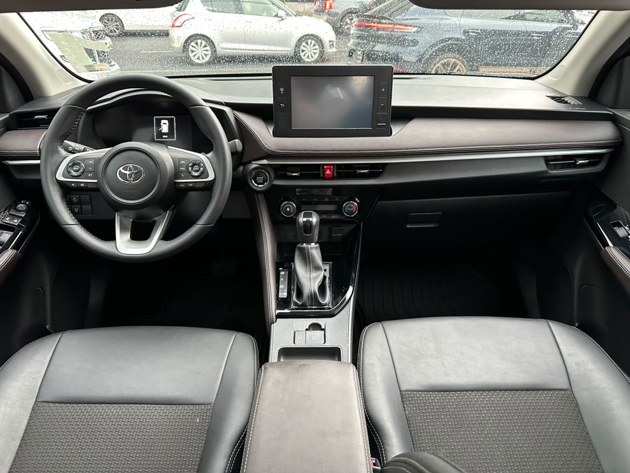 YARIS S HI CVT