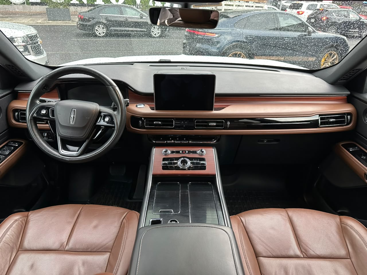 AVIATOR GRAND TOURING