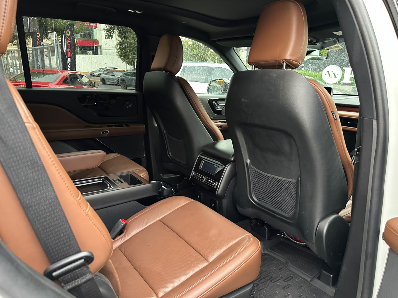 AVIATOR GRAND TOURING