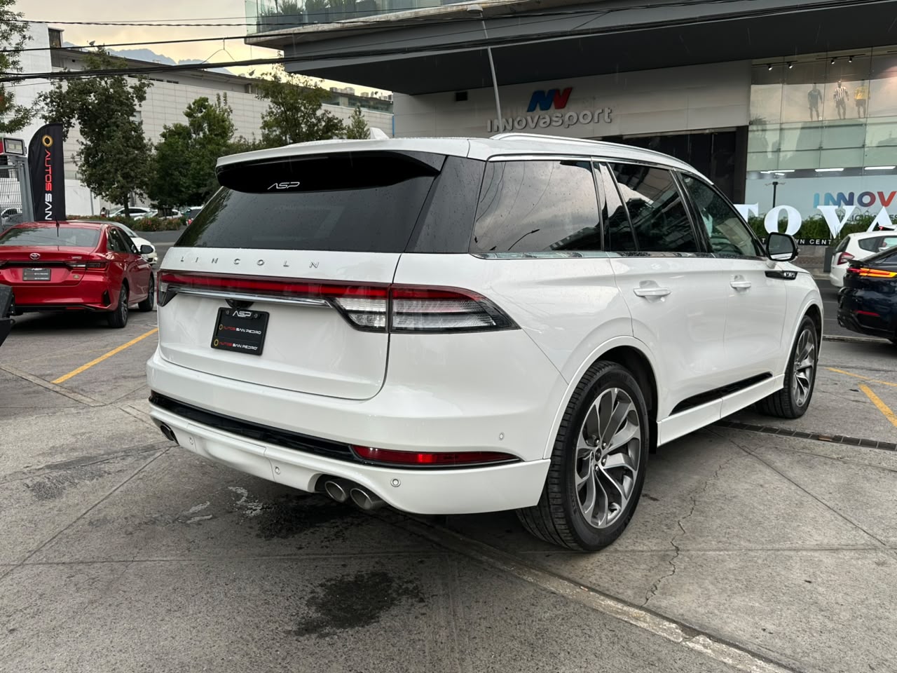 AVIATOR GRAND TOURING