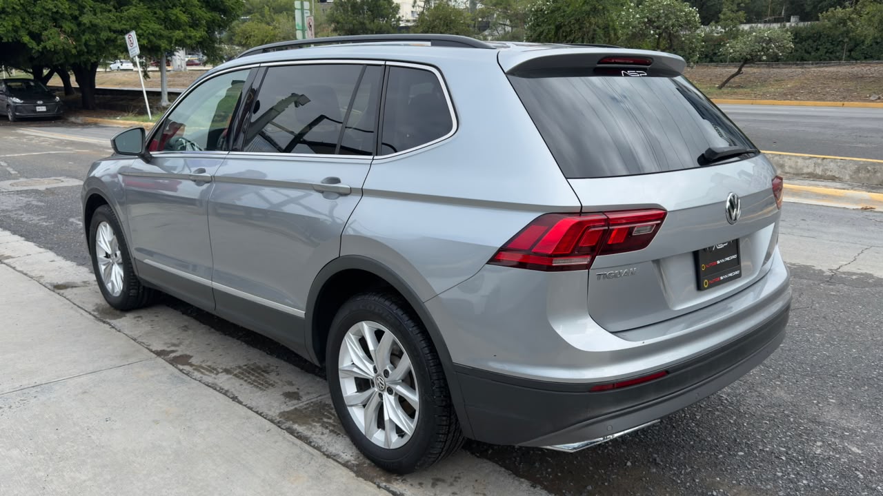 VOLKSWAGEN TIGUAN COMFORTLINE 2020