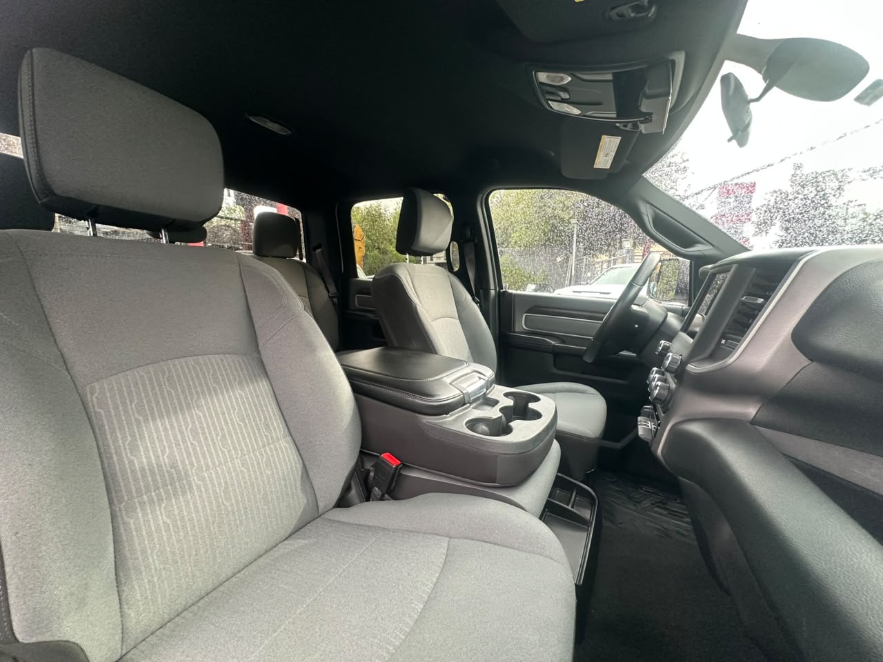 RAM 2500 CREWCAB HD 6.4L