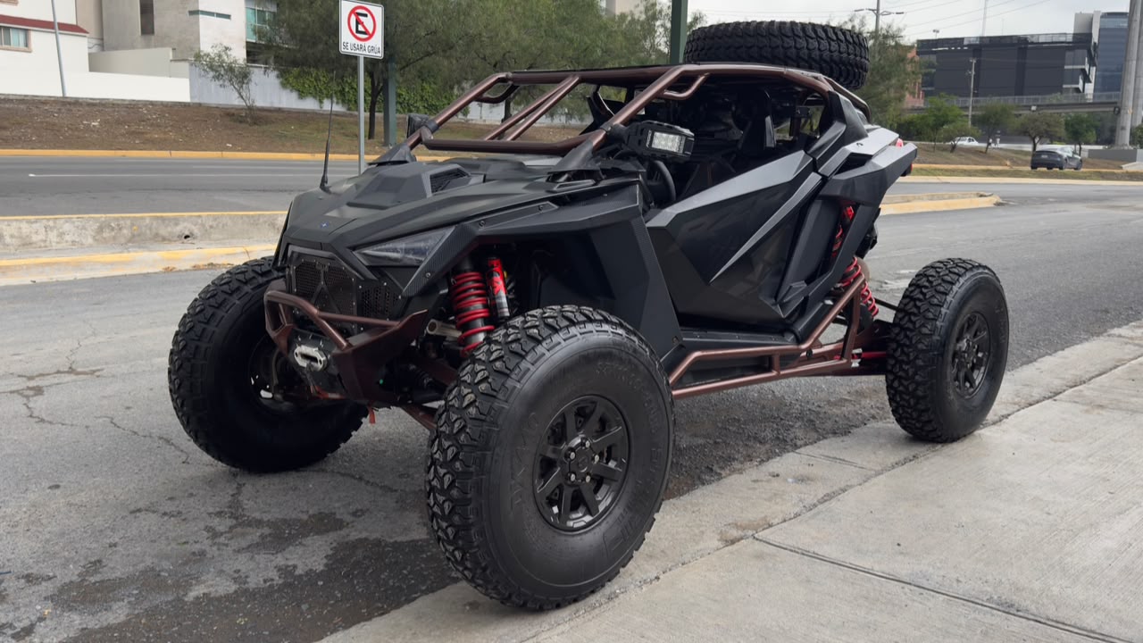 POLARIS RZR PRO R ULTIMATE 2023