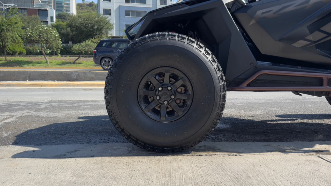 POLARIS RZR PRO R ULTIMATE 2023