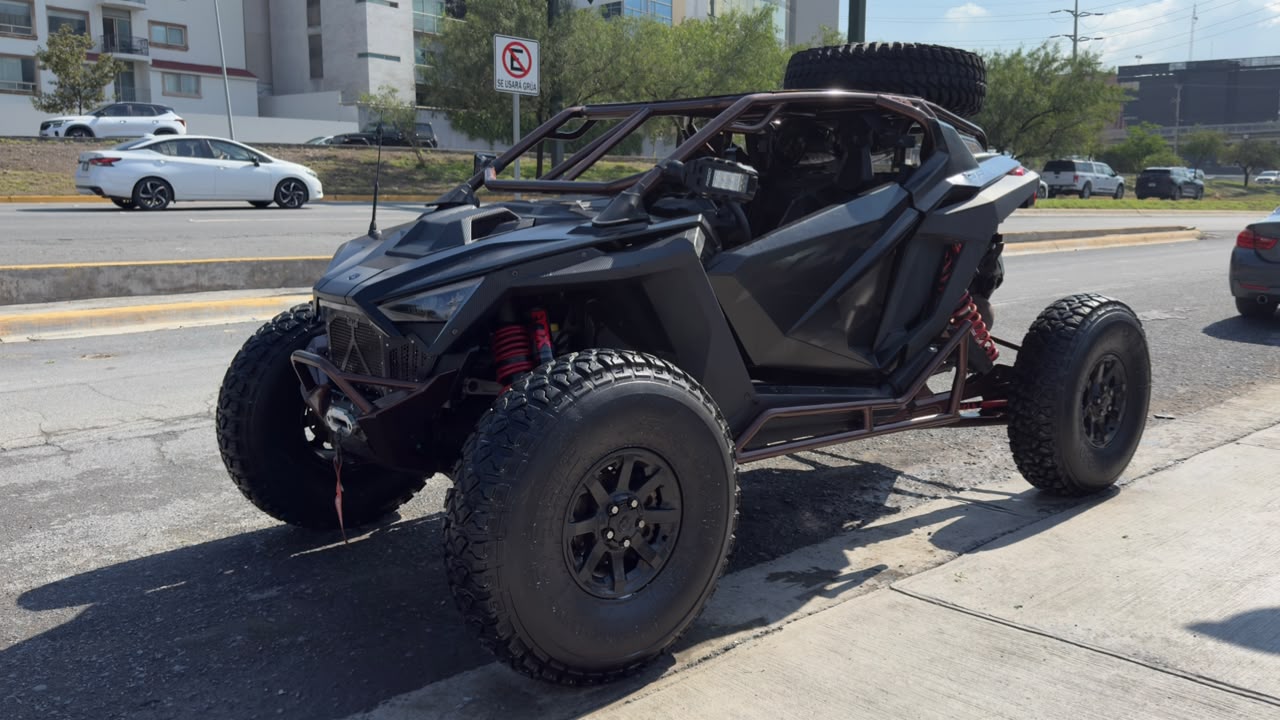 POLARIS RZR PRO R ULTIMATE 2023