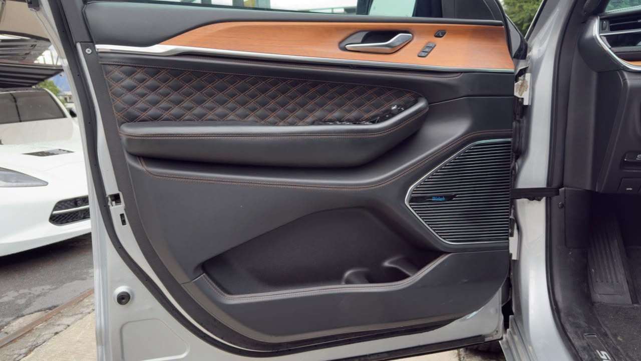 JEEP GRAND CHEROKEE SUMMIT RESERVE BLINDAJE BR6 2023