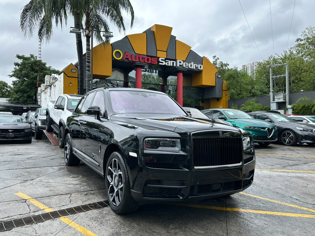 CULLINAN BLACK BADGE