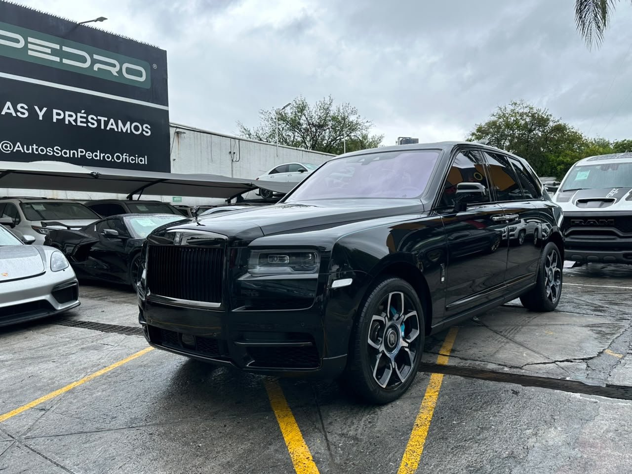 CULLINAN BLACK BADGE