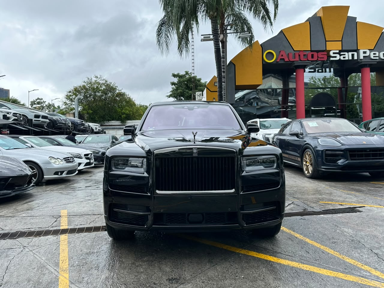 CULLINAN BLACK BADGE