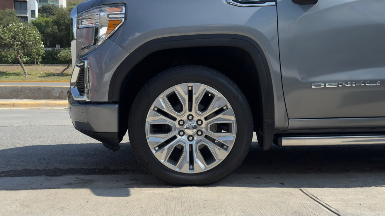 GMC SIERRA DENALI 2021