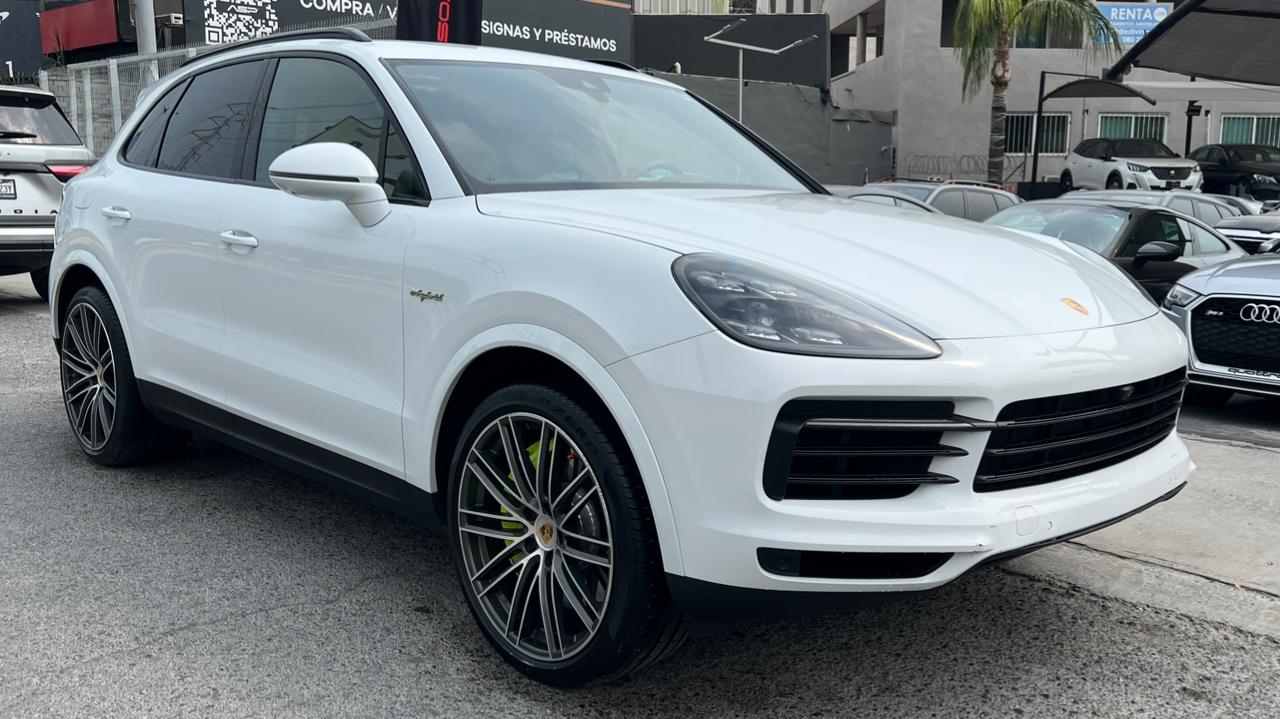 Porsche CAYENNE E-HYBRID 2021