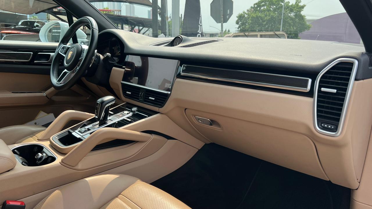 Porsche CAYENNE E-HYBRID 2021