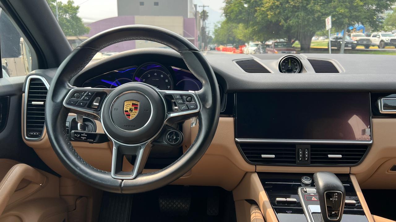 Porsche CAYENNE E-HYBRID 2021