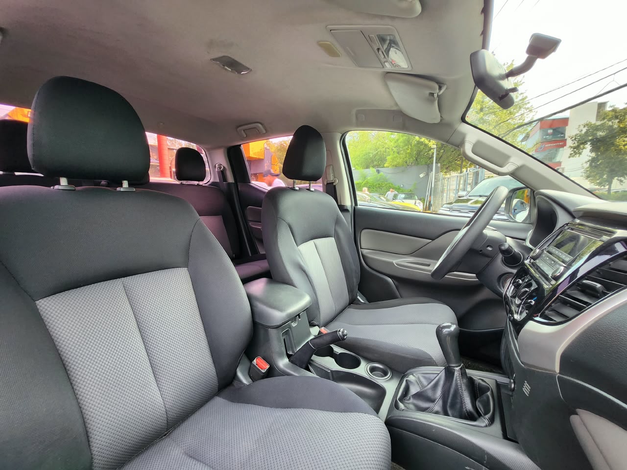 L200