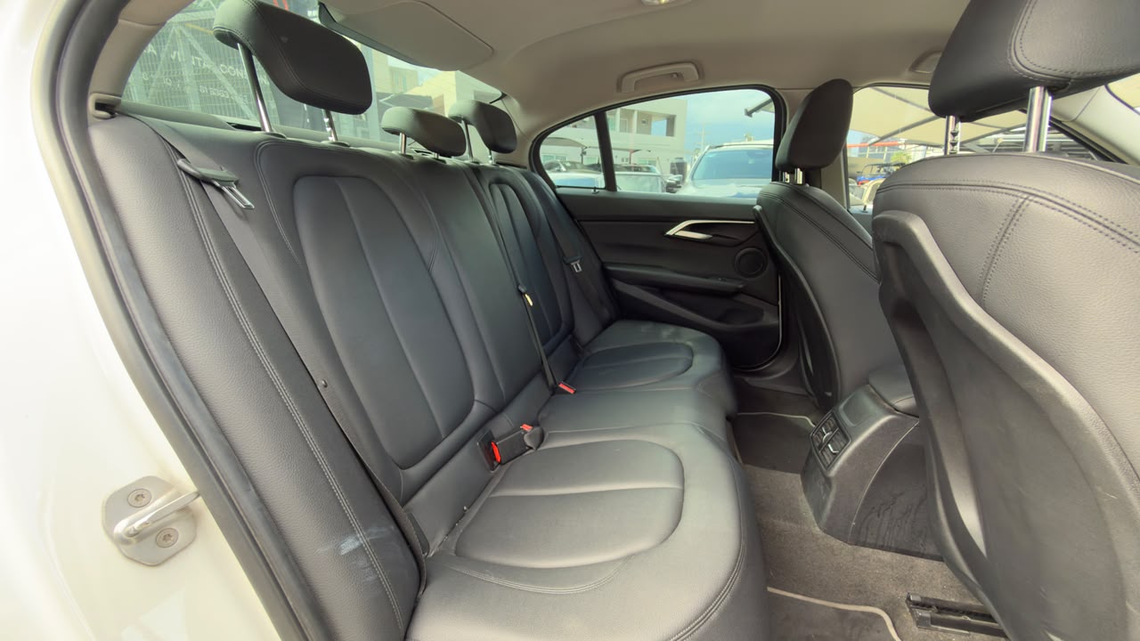 BMW 118I SPORTLINE 2019