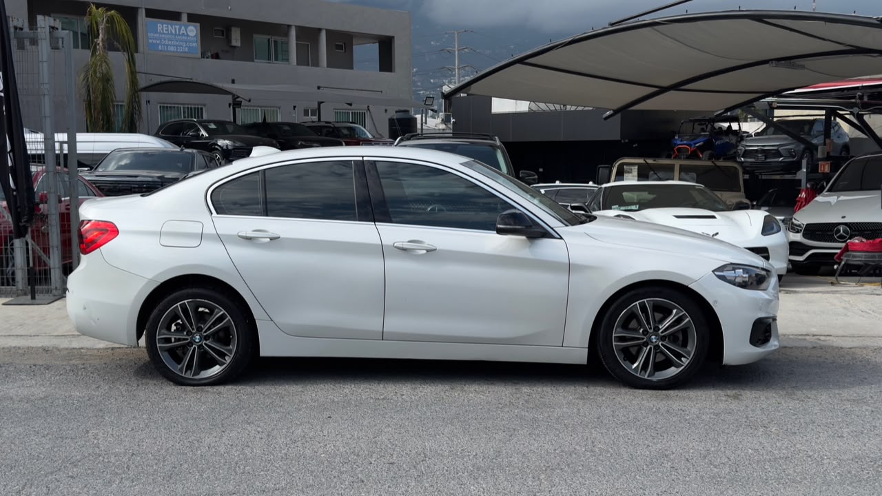 BMW 118I SPORTLINE 2019
