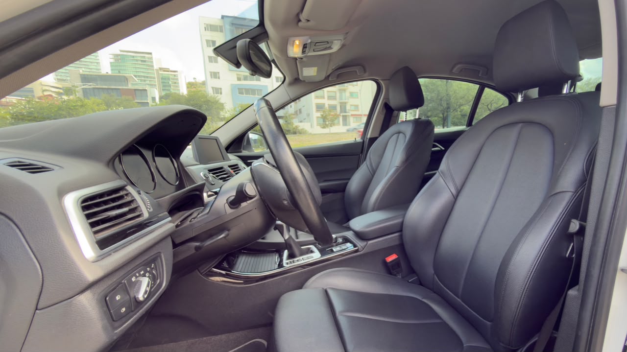 BMW 118I SPORTLINE 2019