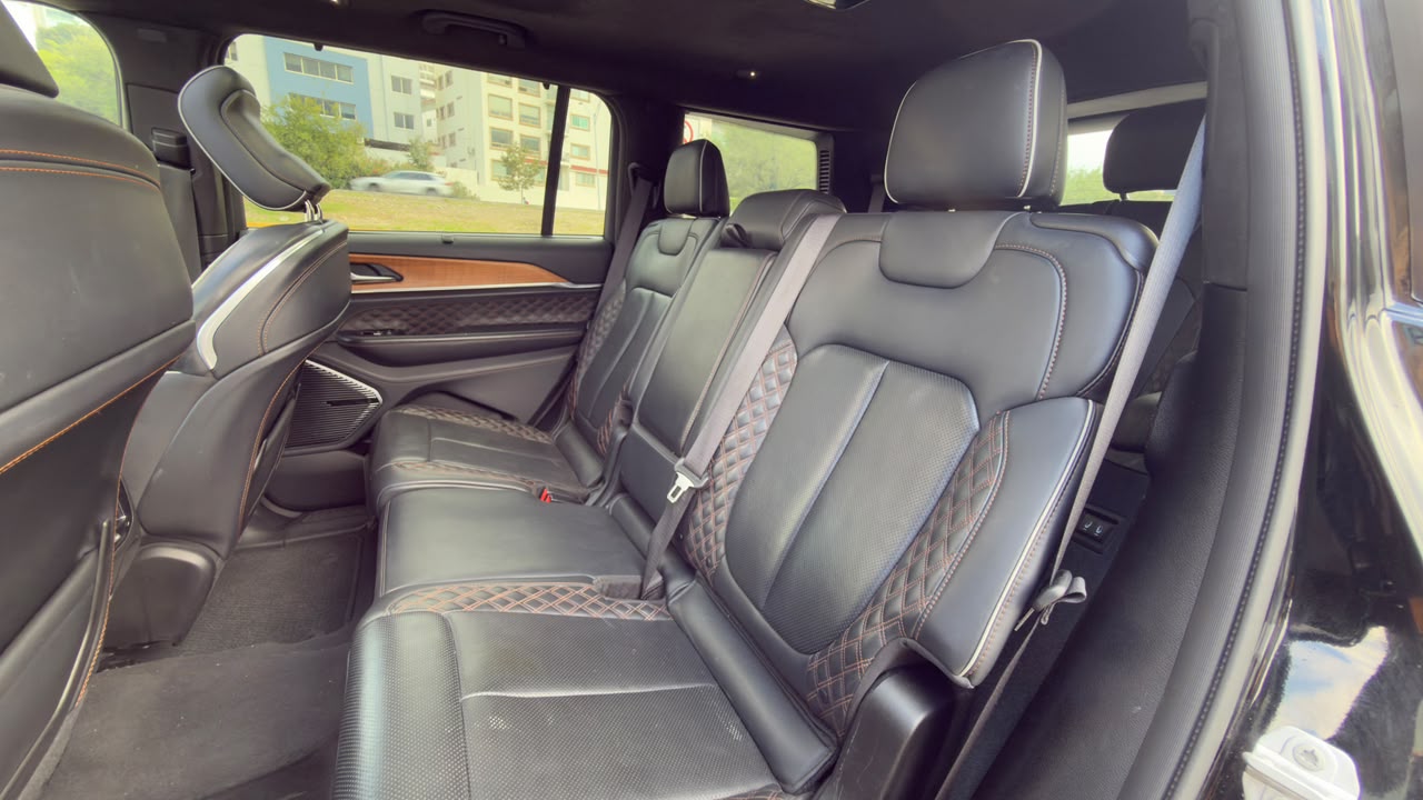 JEEP GRAND CHEROKEE SUMMIT 2023
