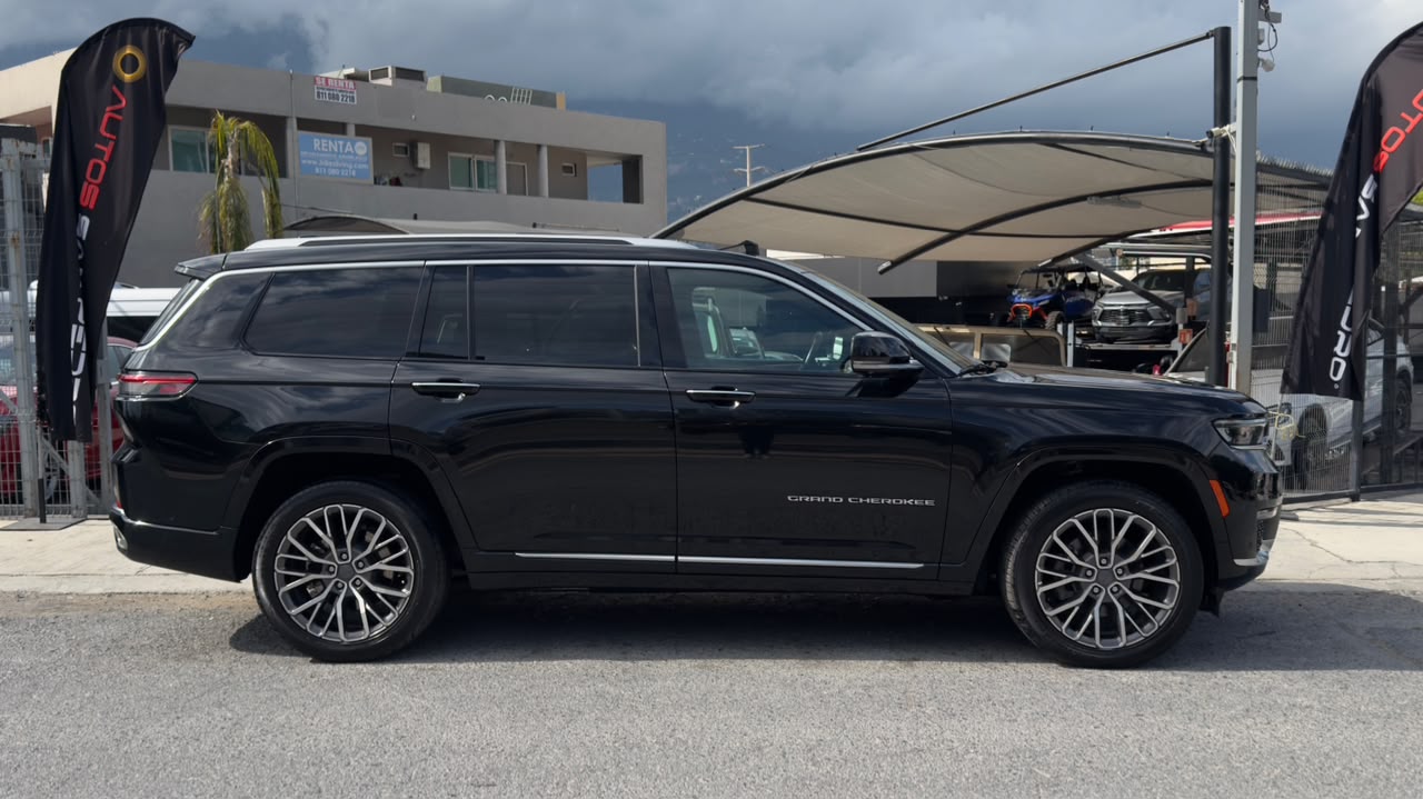 JEEP GRAND CHEROKEE SUMMIT 2023