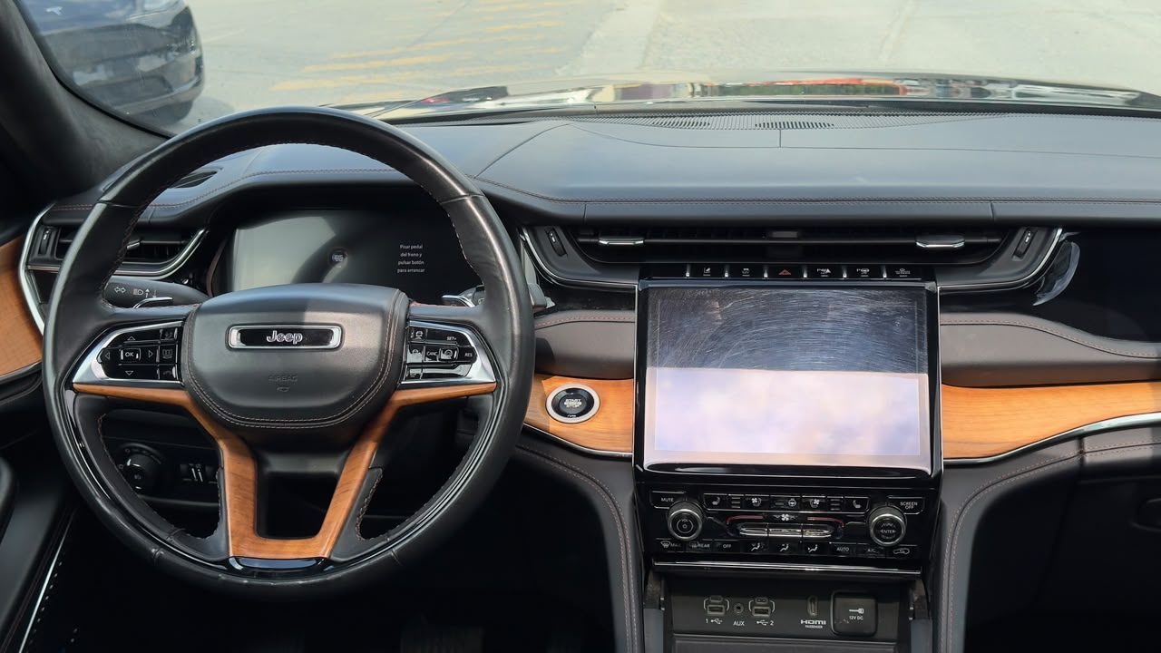 JEEP GRAND CHEROKEE SUMMIT 2023