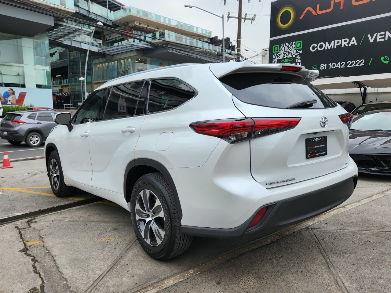 HIGHLANDER XLE