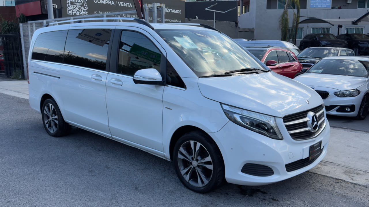 MERCEDES BENZ V220 AVANTGARDE 2017