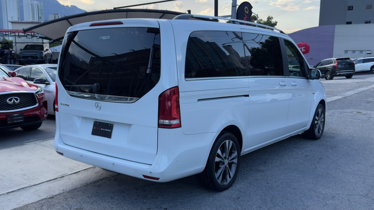 MERCEDES BENZ V220 AVANTGARDE 2017