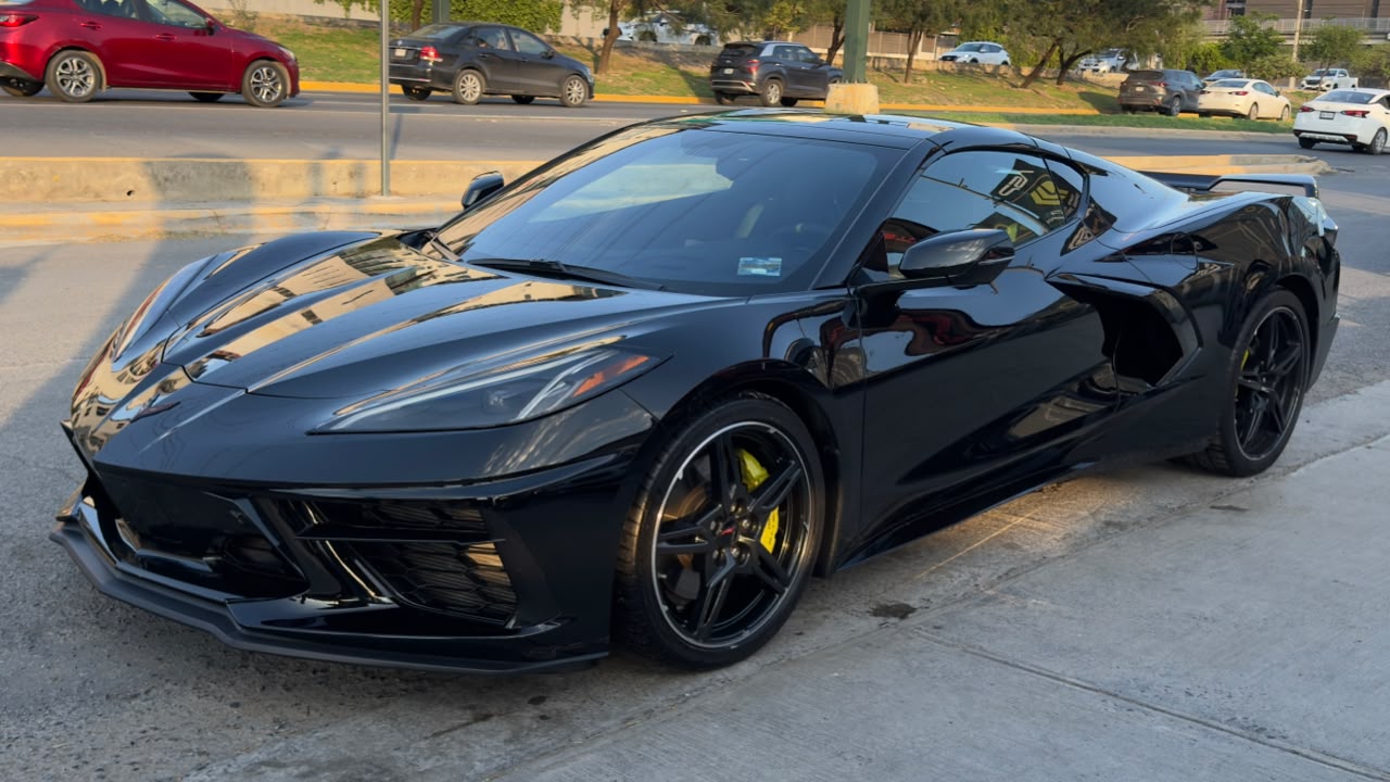 CHEVROLET CORVETTE STINGRAY Z51 2021
