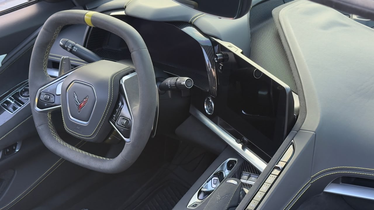 CHEVROLET CORVETTE STINGRAY Z51 2021