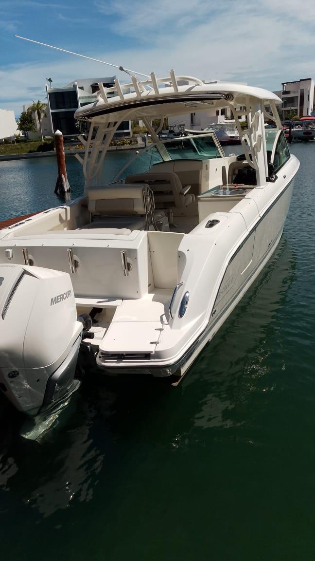 BOSTON WHALER 320 VANTAGE