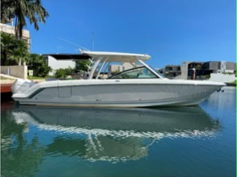 BOSTON WHALER 320 VANTAGE