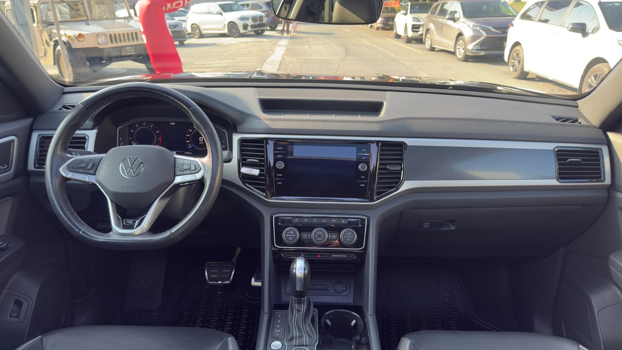 VOLKSWAGEN TERAMONT CROSS SPORT R-LINE 2022