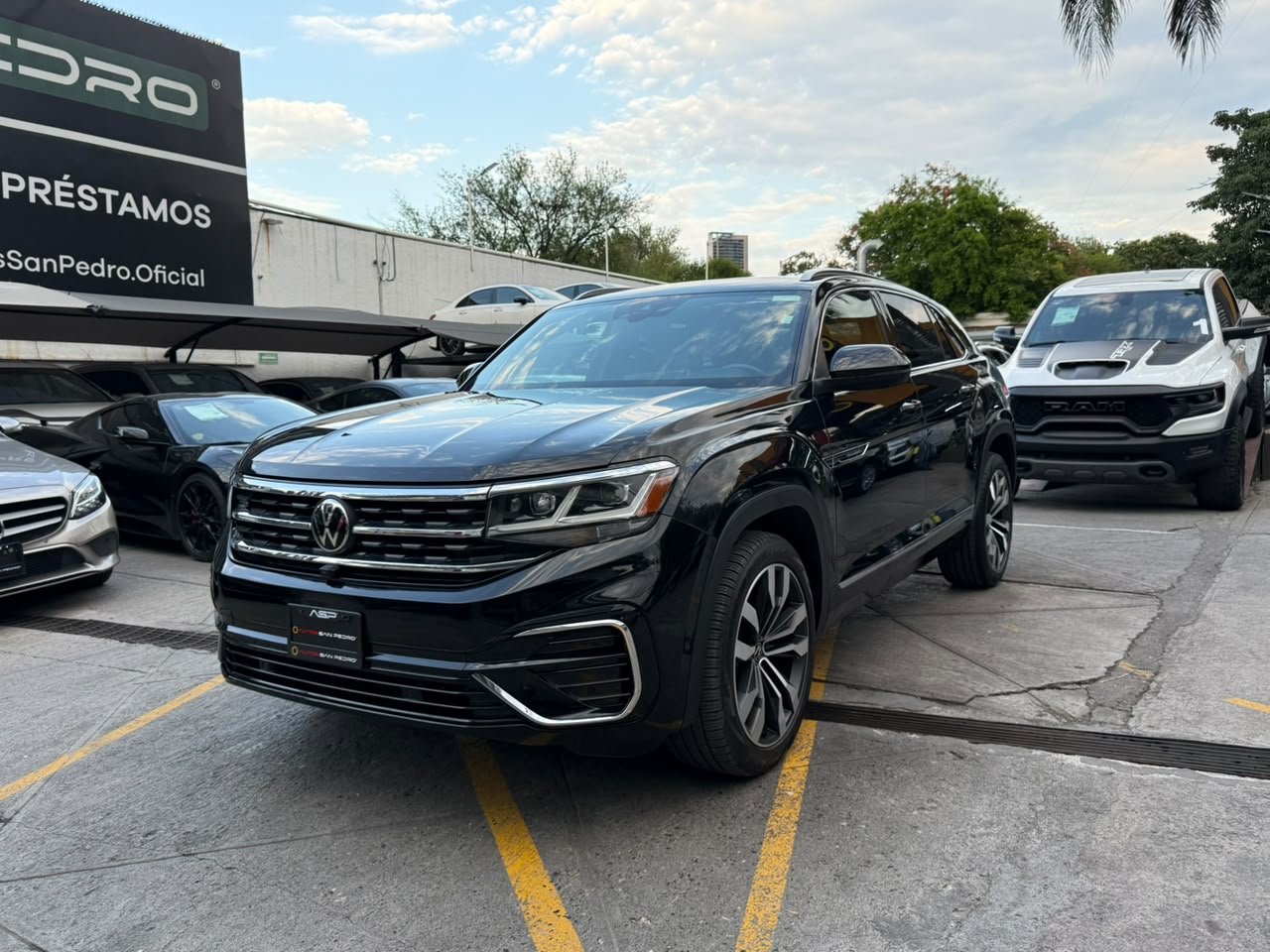 TERAMONT CROSS SPORT R-LINE