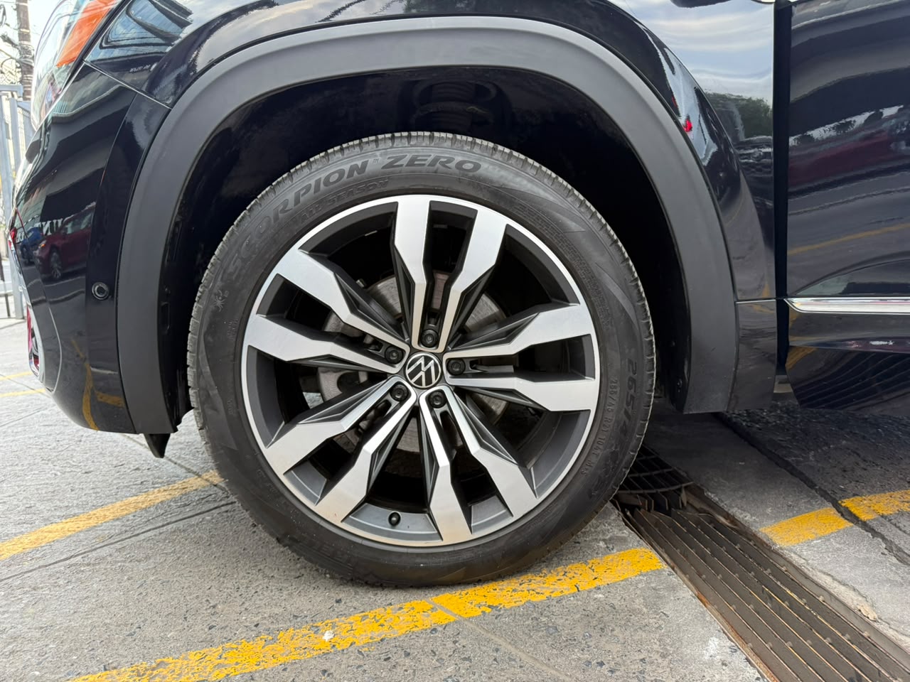 TERAMONT CROSS SPORT R-LINE