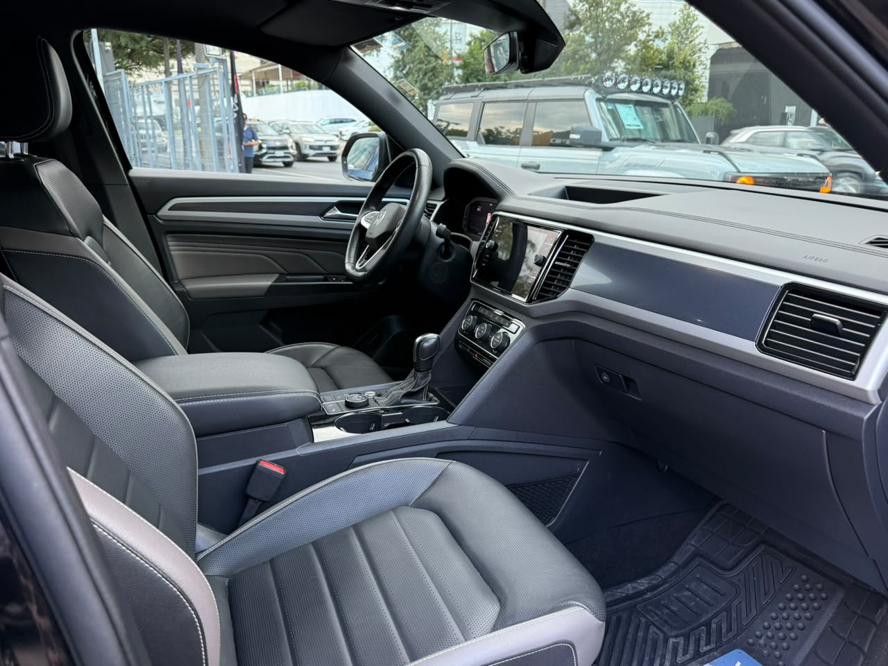 TERAMONT CROSS SPORT R-LINE