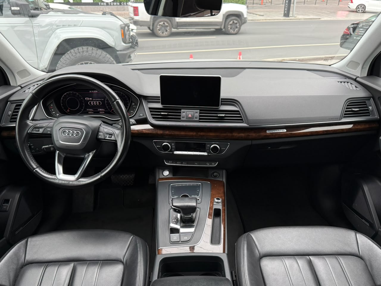 Q5 ELITE