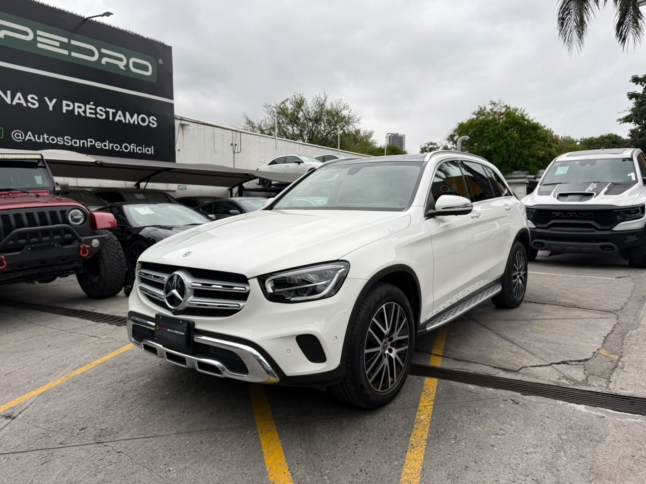 GLC 300 E 4 MATIC