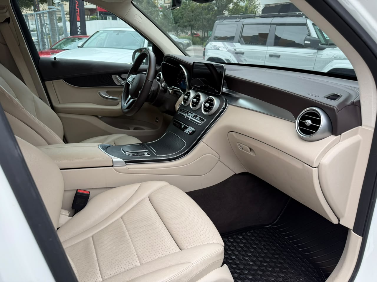 GLC 300 E 4 MATIC